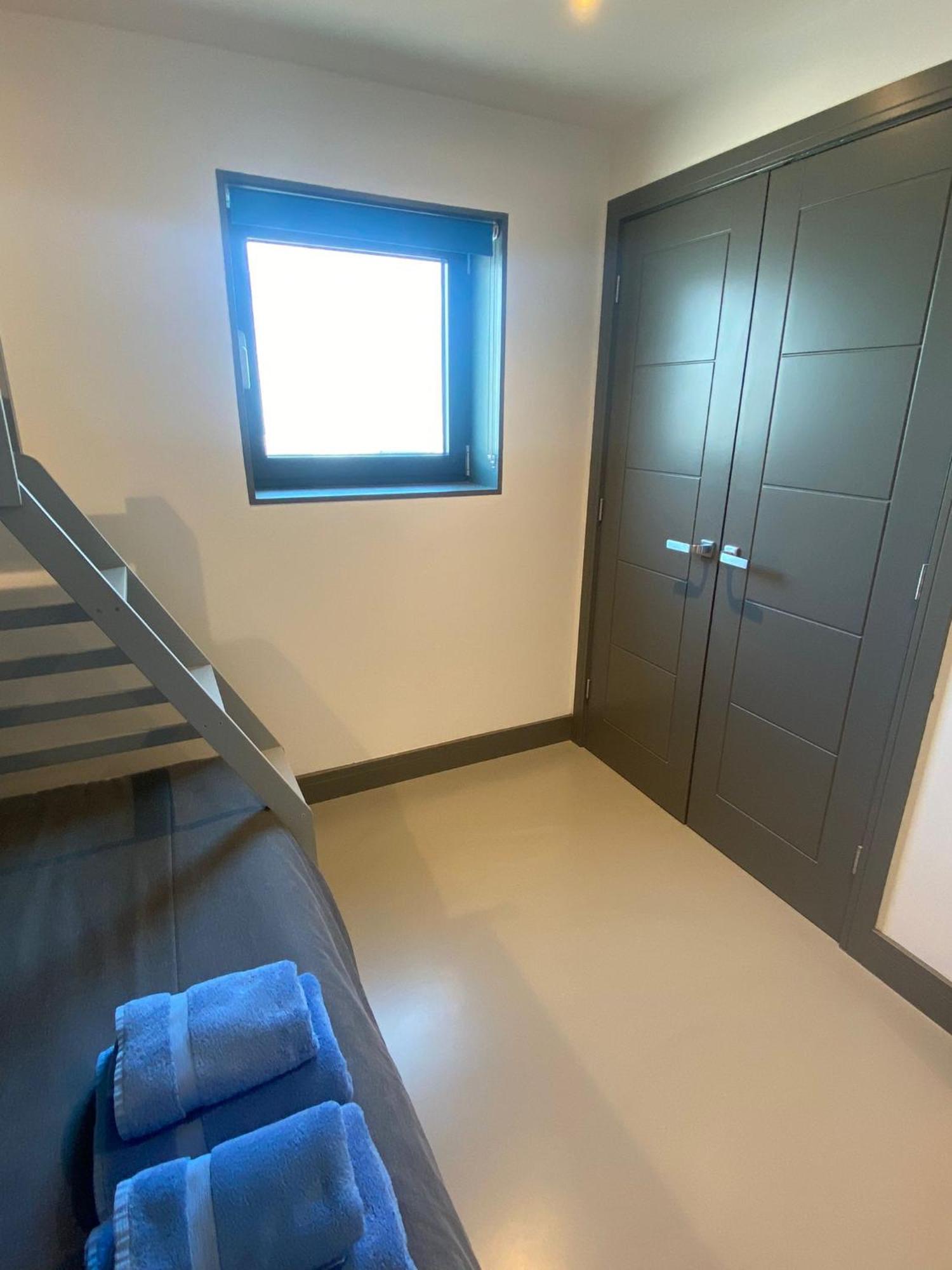 4 The View Apartments Ilfracombe - Seafront, Parking, Lift, Ev Ngoại thất bức ảnh